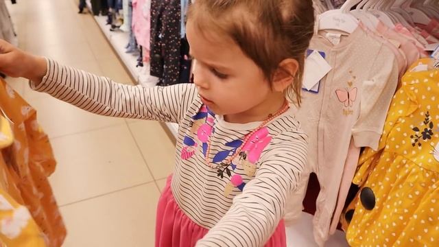 ПОКУПАЮ ОДЕЖДУ ДЛЯ ВНУЧКИ, ХОТЯ ДО РОДОВ ЕЩЕ НЕ СКОРО... смотреть онлайн