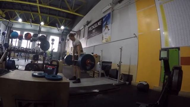 MAX 17 4 смотреть онлайн