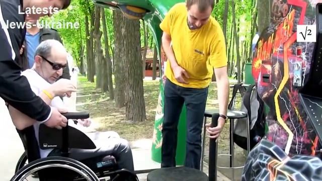 17.05.2015 Ничего необычного Просто Кернес отдыхает в парке Горького смотреть онлайн