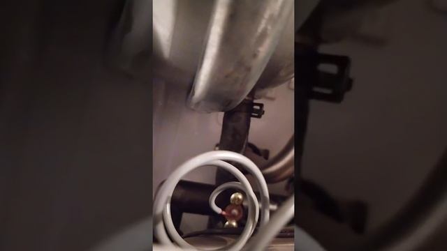 стук в Navien Deluxe 24k смотреть онлайн