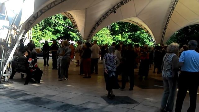 танцы в сокольниках смотреть онлайн