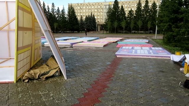 Деревянная улица в Петропавловском парке