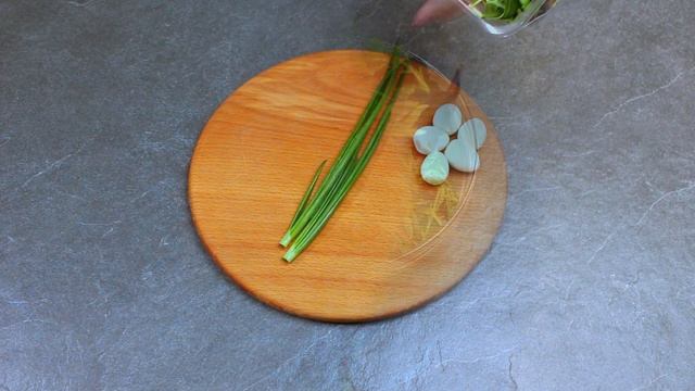 ВСЕ ИЩУТ ЕГО НА СТОЛЕ! Потрясающе вкусный салат с морепродуктами! Салат на НОВОГОДНИЙ СТОЛ 2022! смотреть онлайн