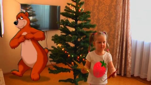 НАРЯЖАЕМ ЕЛКУ и УКРАШАЕМ ДОМ Очень Много Игрушек Развлечение для Детей ЛАПОТУША смотреть онлайн