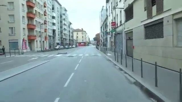 [Lyon] c 3 bus (1/1) vue du conducteur (direction gare saint paul ) T C L groupe Lyon смотреть онлайн