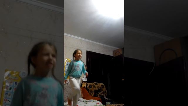 Танцульки смотреть онлайн