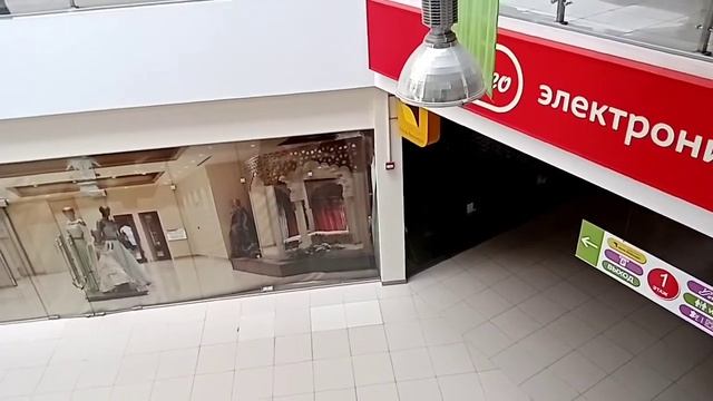 ТРК "КомсоМОЛЛ" Екатеринбург . 20.07.2020. смотреть онлайн