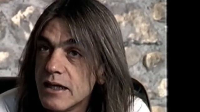MALCOLM YOUNG TRIBUTE MALCOLM PLAYS A NEW SONG