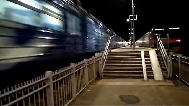 Электропоезд ЭД4М-0353 "РЭКС" регион-экспресс. смотреть онлайн