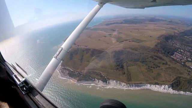 Hastings, Beachy Head & Leeds Castle | Flying with my colleague Richard смотреть онлайн