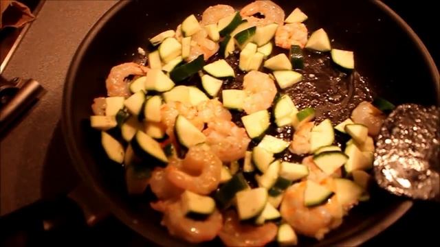 Spaghetti Mit Scampi Und Rucola