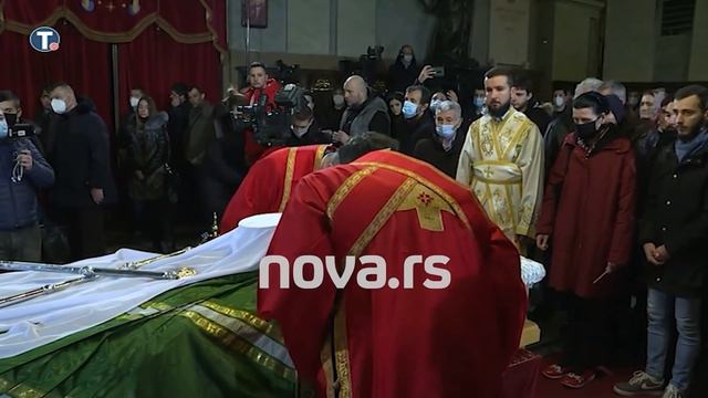 Liturgija u Sabornoj crkvi - Mnogi bez maski смотреть онлайн