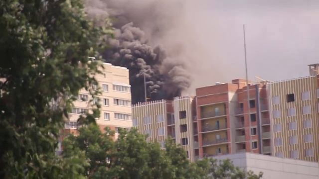 Горит новостройка в Санкт-Петербурге смотреть онлайн