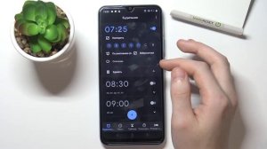 Как установить будильник на REALME C25Y / Настройка будильника на REALME C25Y