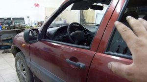 Шевроле Нива.  Плохо заводится, долго крутит стартер.