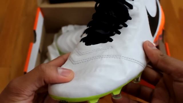 Nike Tiempo Legend 6 Unboxing | Radiant Reveal Football Boots смотреть онлайн