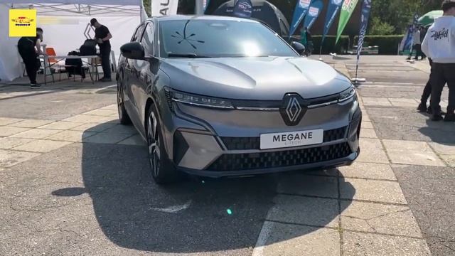 2023 Renault Megane E-Tech Iconic lands as range-topping version смотреть онлайн