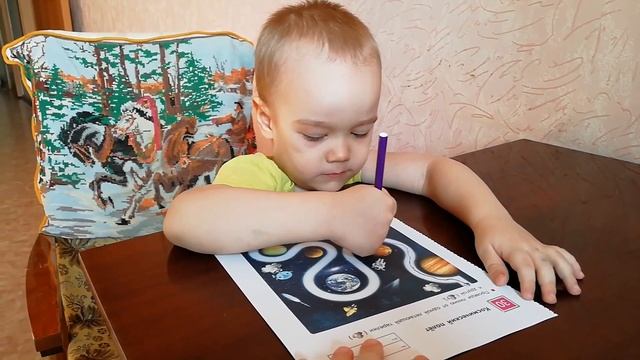 Путь в космосе, фигуры из нескольких линий Kumon смотреть онлайн