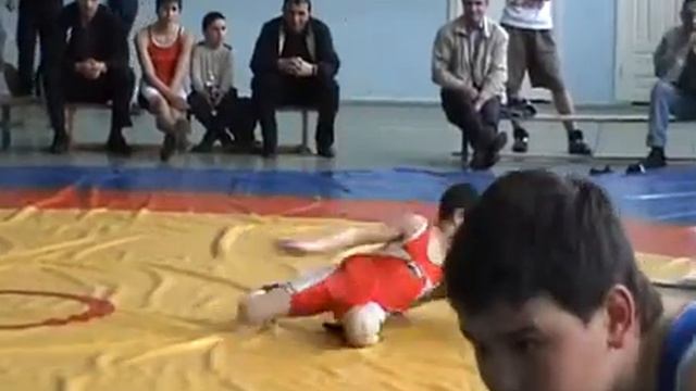 Алиев Леон,первые соревнования по вольной борьбе 2006годМосрентген смотреть онлайн