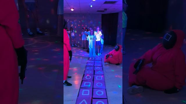 ВНЕ ВРЕМЕНИ И ТРЕНДОВ - ИГРА КАЛЬМАРА ОТ КРАСОЧНО В БАРНАУЛЕ смотреть онлайн