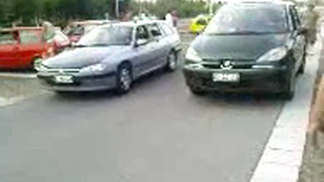 Peugeot 807 vs 406 (1) смотреть онлайн
