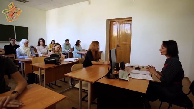 Учитель ругает ученицу (мусульманку) смотреть онлайн