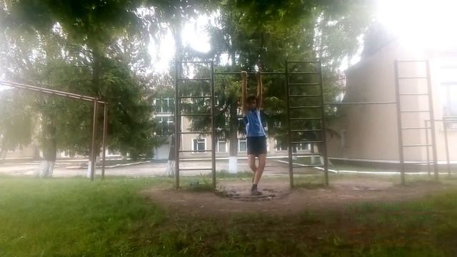 как научится делать выход силой на одной руке (легко) смотреть онлайн
