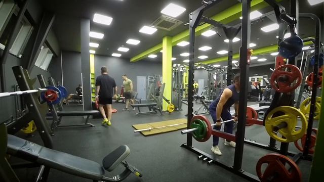 Menspfysique. Серия 9. Тренировка мышц спины, тренировка дельтовидных мышц. смотреть онлайн