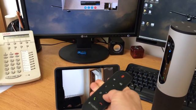 Распаковка камеры Logitech ConferenceCam Connect | Unboxing смотреть онлайн