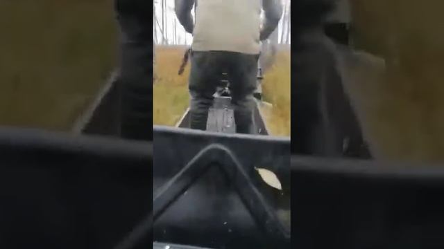 Мотобуксировщик Мужик м760. Добираемся до болота. Ненормативная лексика смотреть онлайн