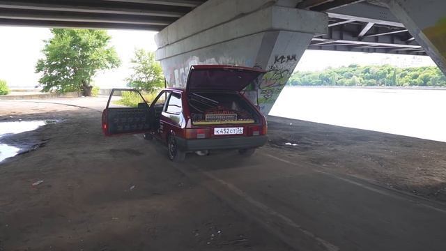 Стена как в Вечности - ВАЗ 2108 из Воронежа (158+ дБ с 3-х кВт) смотреть онлайн