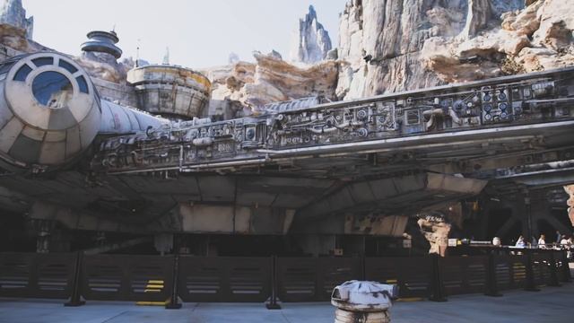 Why I WON'T Go Back To Galaxy's Edge! (Star Wars Galaxy's Edge Review) смотреть онлайн