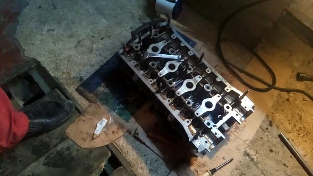Как извлечь погнутые клапана из ГБЦ на авто смотреть онлайн