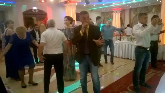 Эльшан Гусейнов - Дольче Габбано (со свадьбы Теймура Гусейнова) смотреть онлайн