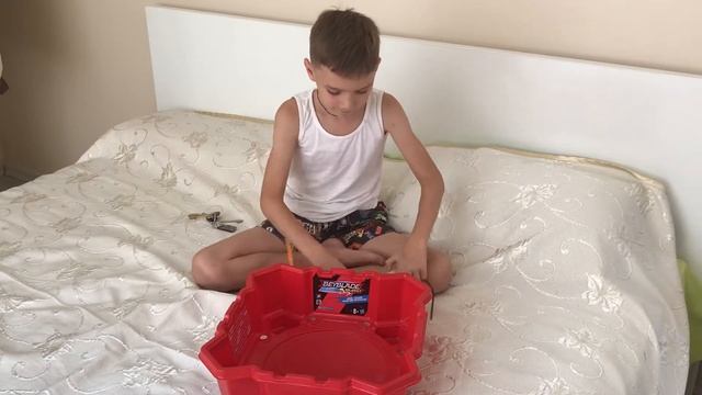 Семён Бейблейд смотреть онлайн