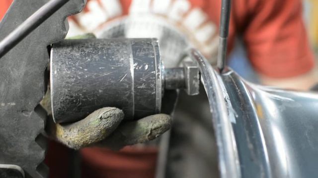 Как править литой диск смотреть онлайн