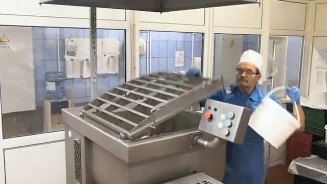 Работа открытой фаршемешалки RM 200 смотреть онлайн