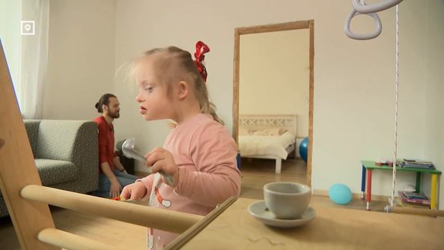 Папы, которые воспитывают "солнечных детей" смотреть онлайн