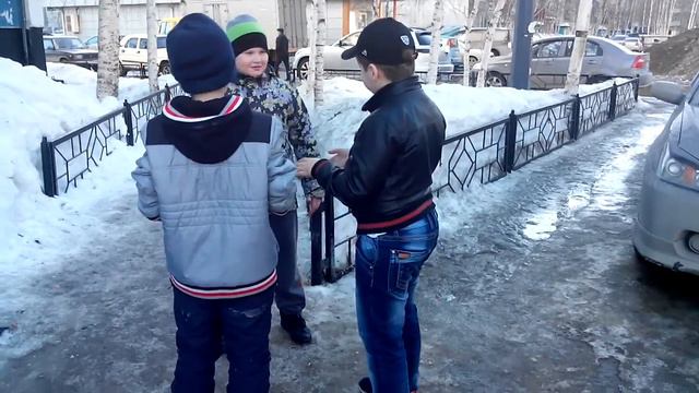 разборки батьки №1 и батьки №2 с малым:D смотреть онлайн