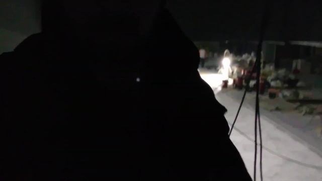 перешлифовали на Сплитстоун 122 Полиплан 206 с мелким кварцем и нанесли Праймер 205 + крупный кварц