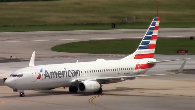 Late Morning Plane Spotting at RDU Airport. смотреть онлайн