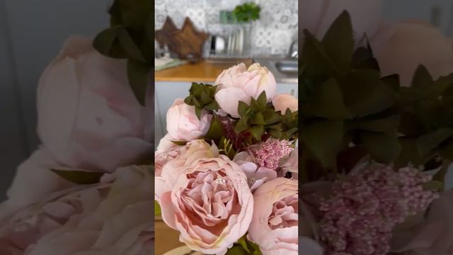 Букет из искусственных цветов 22 смотреть онлайн