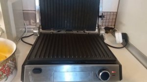 Картошка жареная на электро-гриле.