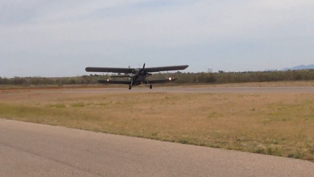 Antonov An-2 extremely short takeoff смотреть онлайн