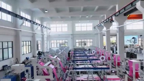 Equipment for producing plastic bags, t-shirt bags, bags on roll, garbage bags, extruders, recyclin