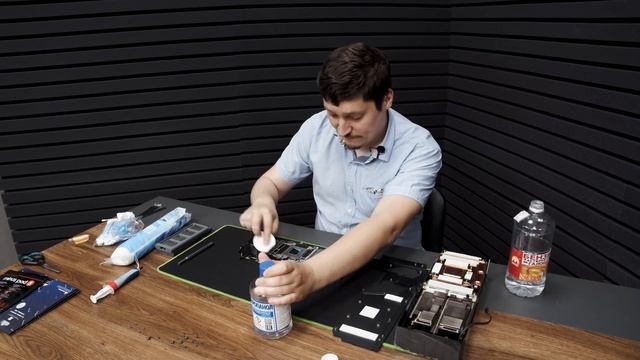 NVIDIA RTX 3080 AORUS MASTER Обслуживание видеокарты после майнинга. Замена термопасты на видеокарт смотреть онлайн