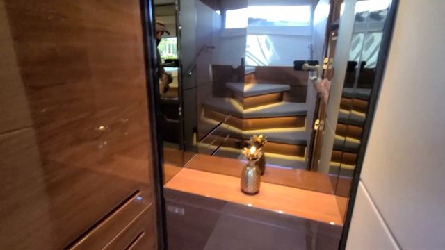 Princess Yachts V78 at FLIBS 2020 смотреть онлайн