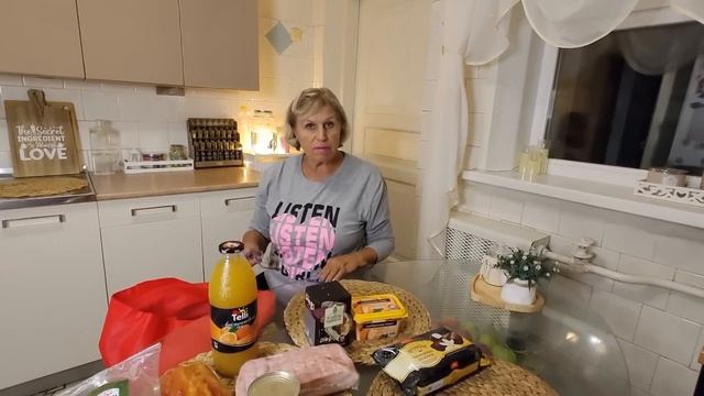 Бегом?♀️ в Светофор?Накупили дешёвых продуктов ?️ смотреть онлайн