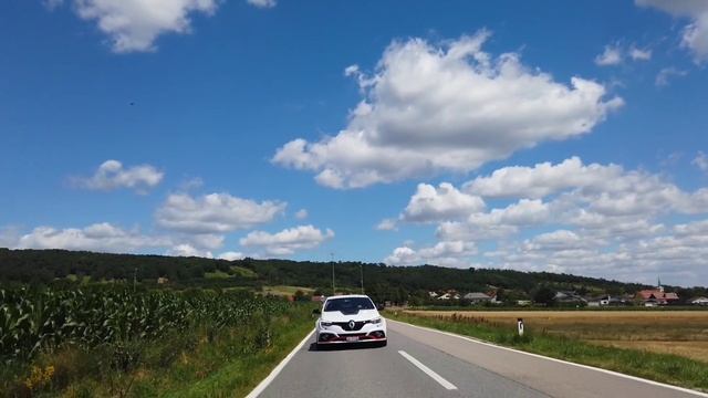 Slovenský test | Renault Megane RS Trophy-R смотреть онлайн