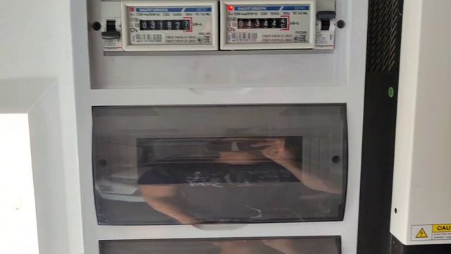 Гибридный солнечный инвертор SILA-VI-3000MH 24В, 3000 Вт (2) смотреть онлайн